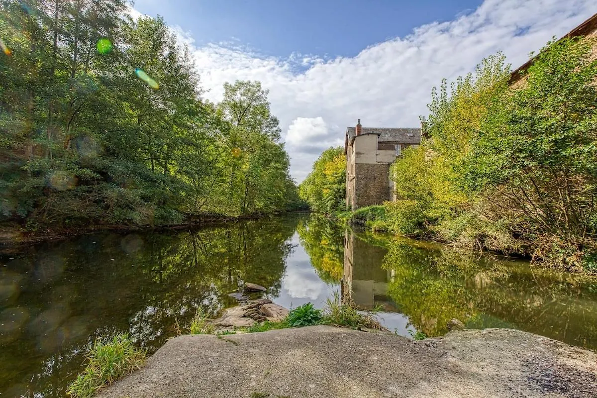 Villa Moulin Piscine Des Attizals Bord Riviere à Rodez France